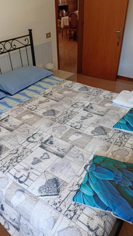 Marco - Camere Con Bagno Privato Vicino Al Centro Foligno Extérieur photo