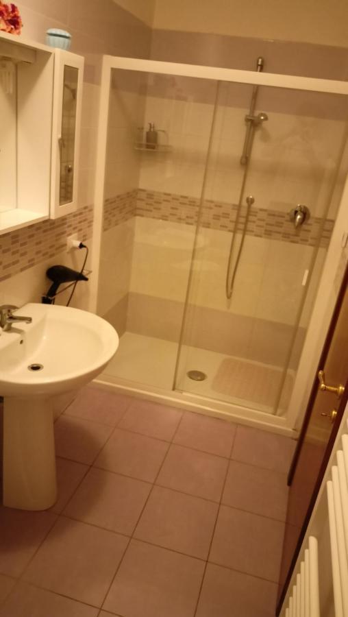 Marco - Camere Con Bagno Privato Vicino Al Centro Foligno Extérieur photo